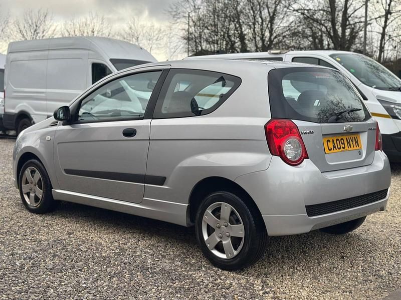 Used Chevrolet Aveo 83 HP (61 kW) 2009 Silver Hatchback