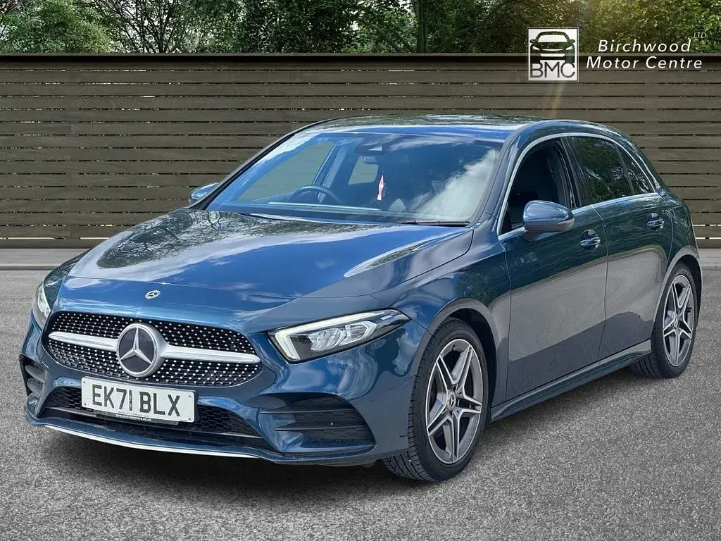 Used Mercedes A180 AMG line 136 HP (100 kW) 2021 Blue Hatchback