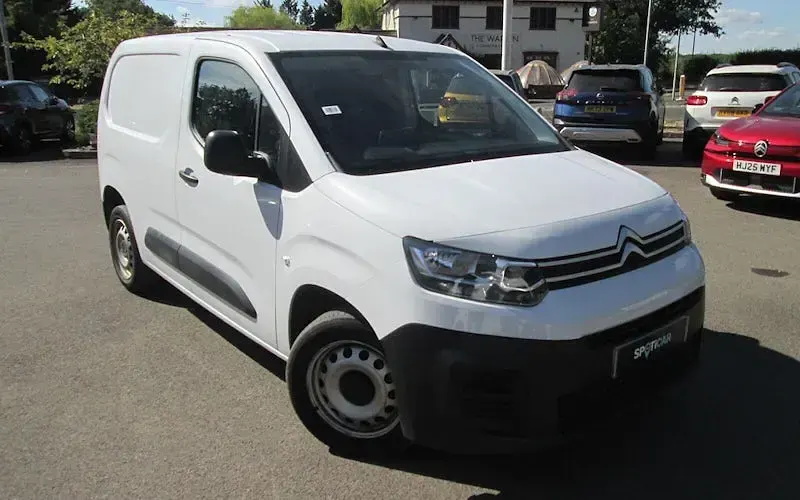 Used Citroën Berlingo 102 HP (75 kW) 2023 MPV