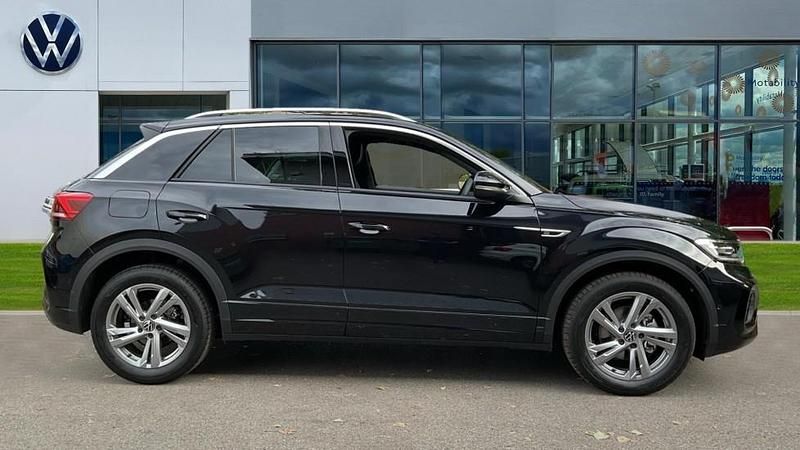 Used VW T-Roc R-line 150 HP (110 kW) 2025 Deep black pearlescent SUV