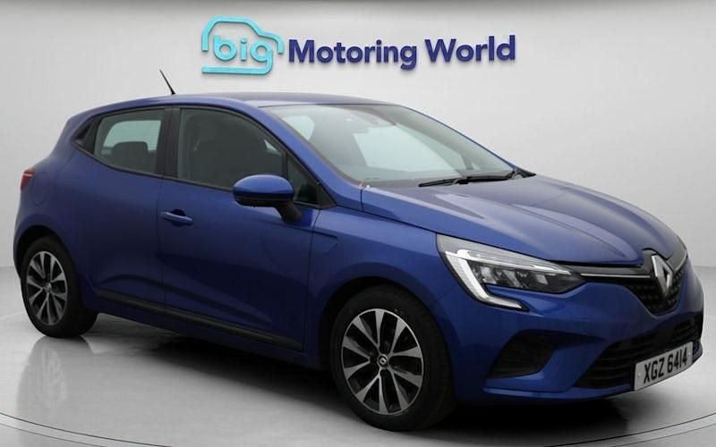 Used Renault Clio V Iconic 90 HP (66 kW) 2022 Blue Hatchback