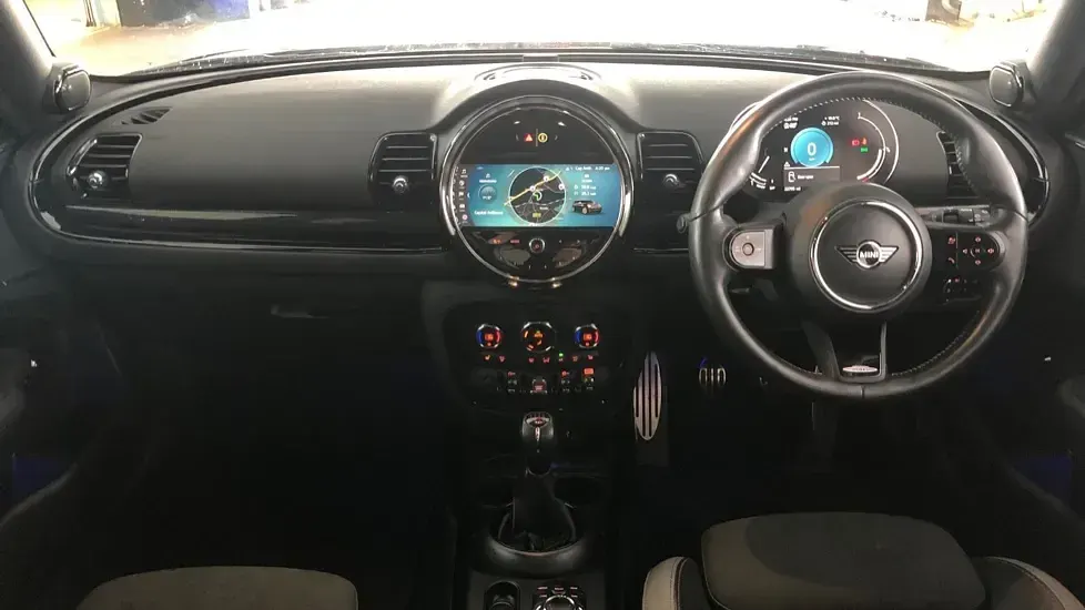 Used Mini Cooper Clubman Sport 134 HP (98 kW) 2021 Black Estate