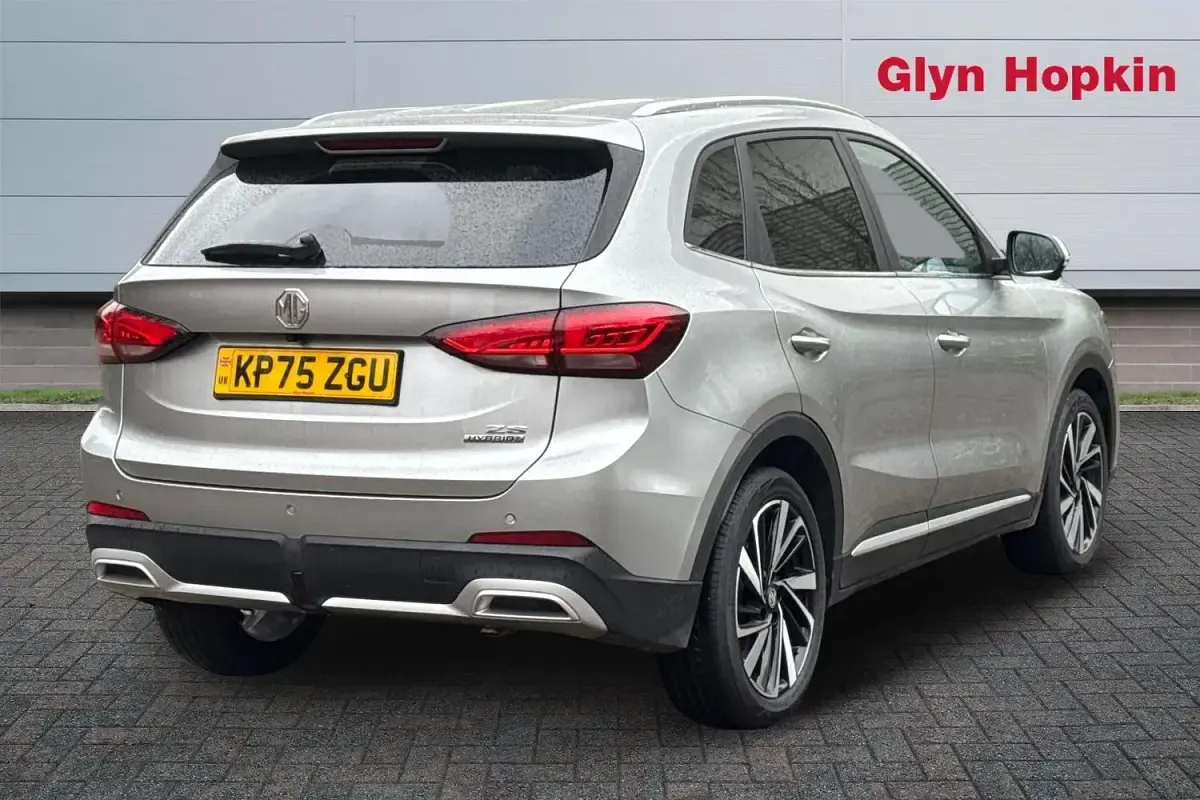 Używany MG ZS Trophy 2025 Srebrny Hatchback