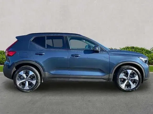 New Volvo XC40 Plus 197 HP (144 kW) 2026 SUV