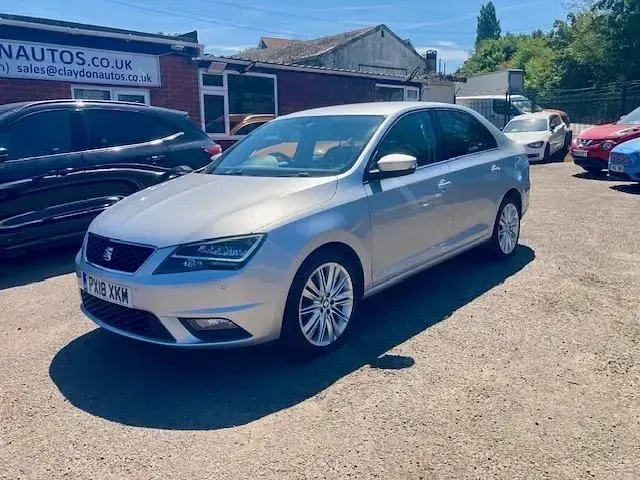 Used Seat Toledo XCELLENCE 110 HP (80 kW) 2018 Silver Hatchback