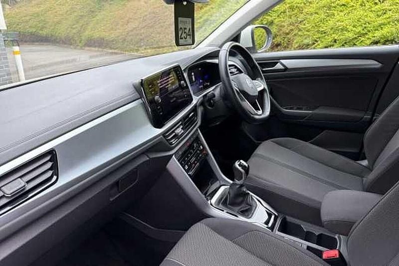 Used VW T-Roc Life 150 HP (110 kW) 2023 Grey SUV