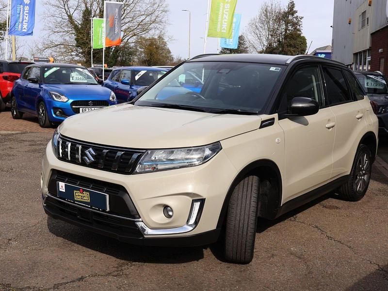 Used Suzuki Vitara SZ-T 129 HP (94 kW) 2023 Cream SUV