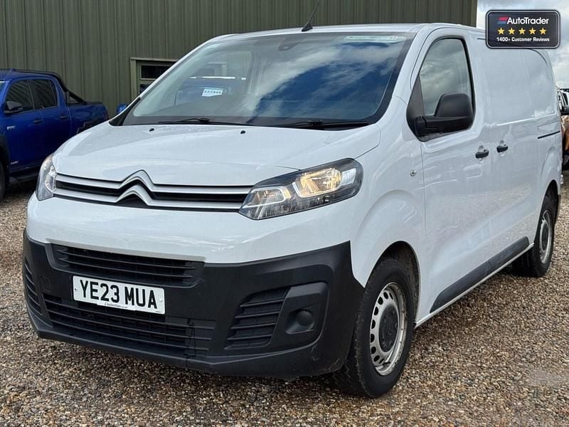 Used Citroën Dispatch 145 HP (106 kW) 2023 White MPV