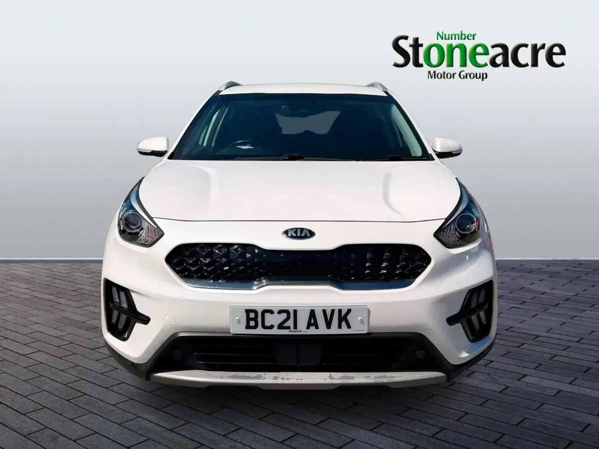 Used Kia Niro 141 HP (103 kW) 2021 White SUV
