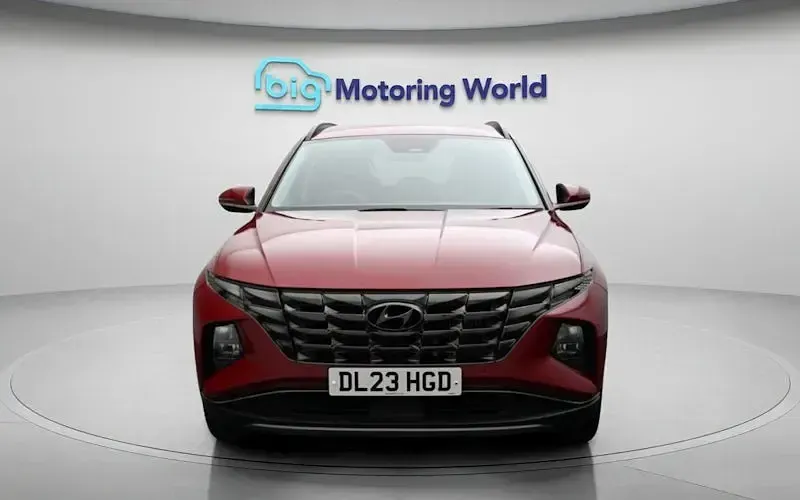 Usado Hyundai Tucson Premium 180 HP (132 kW) 2023 Vermelho SUV