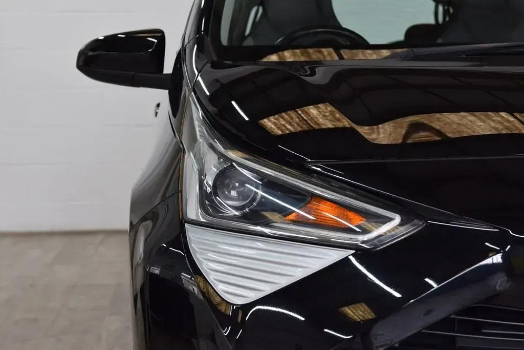 Used Toyota Aygo X-play 71 HP (52 kW) 2022 Black Hatchback