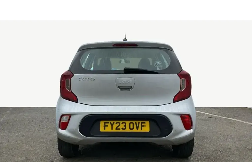Begagnad Kia Picanto 66 HK (48 kW) 2023 Silver Halvkombi