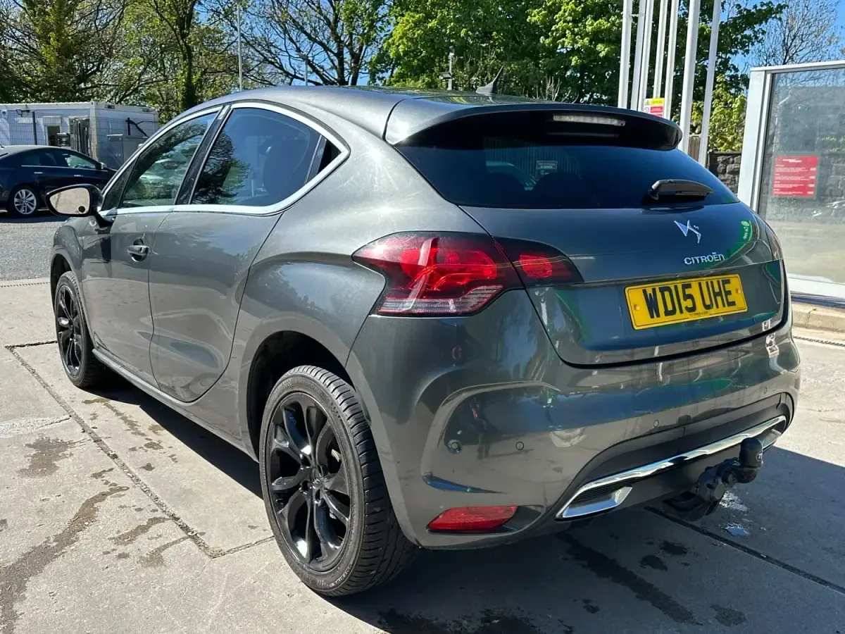 Używany Citroën DS4 160 KM (117 kW) 2015 Szary Hatchback