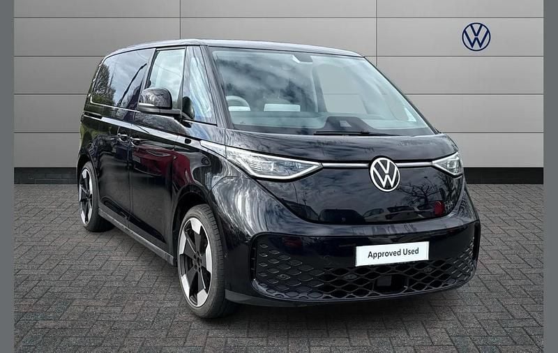 Usado VW ID. Buzz Pro 150 kW (204 HP) 2023 Preto Monovolume