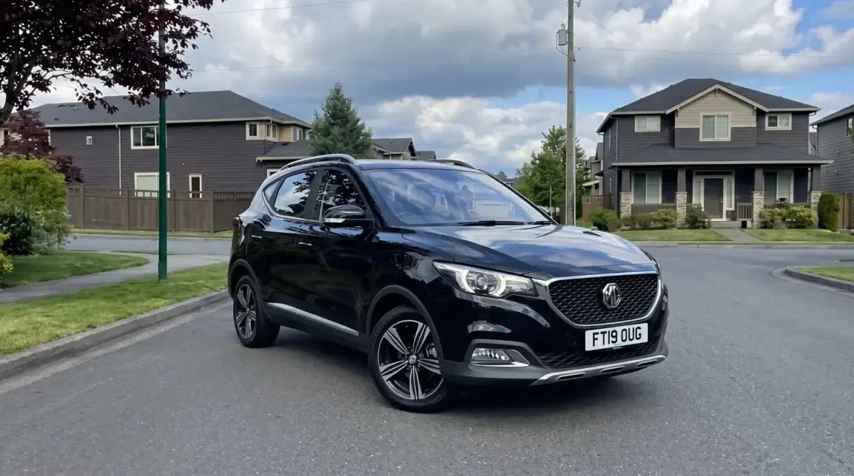 Usado MG ZS Exclusive 111 HP (81 kW) 2019 Preto SUV