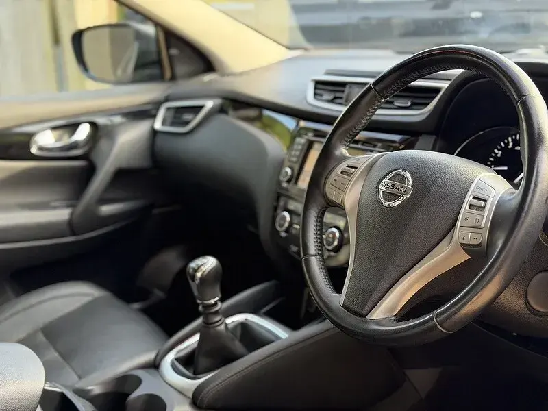 Used Nissan Qashqai Tekna 2017 Black SUV