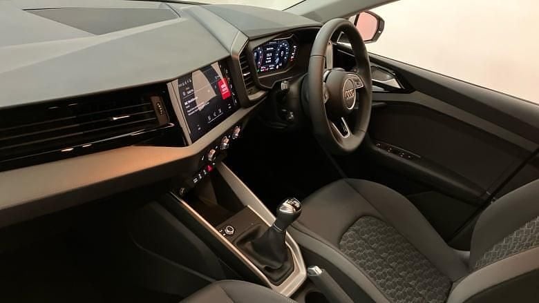 Used Audi A1 Sport 116 HP (85 kW) 2024 White Hatchback