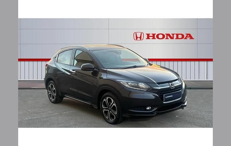 Black Used 2017 Honda HR-V EX SUV | £10,637 (Fair price) - Image 1/4