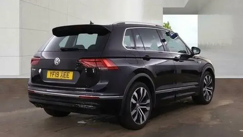 Used VW Tiguan R-line 150 HP (110 kW) 2019 Black SUV