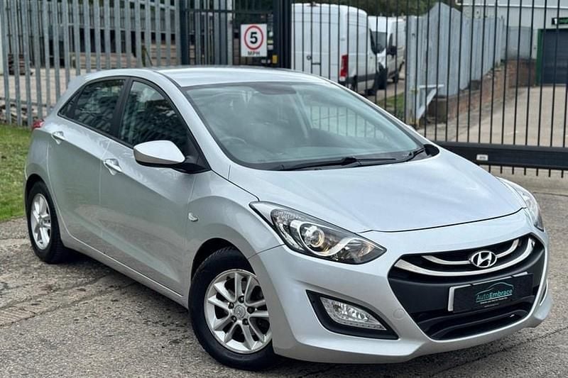 Silver Used 2012 Hyundai i30 Active Hatchback | £4,900 (Fair price) - Image 1/1