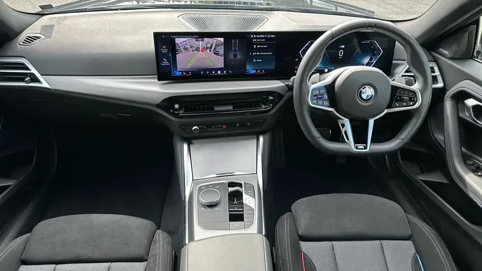 Usado BMW 220 M Sport 181 HP (133 kW) 2025 Preto Coupé