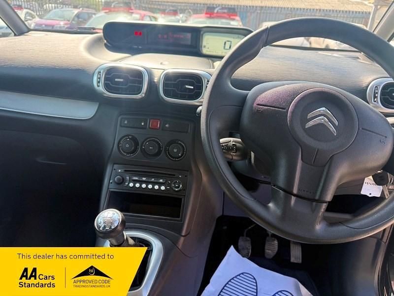 Used Citroën C3 VTR Sport 2016 Black MPV