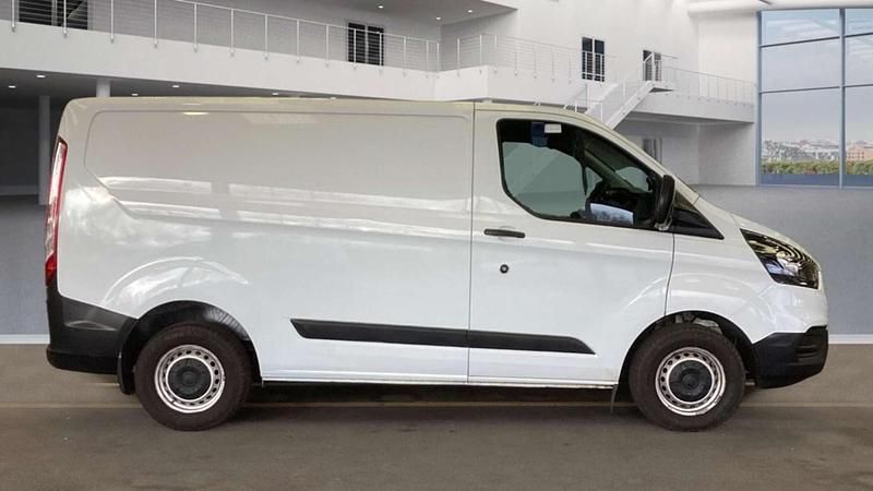 Used Ford Transit Custom 105 HP (77 kW) 2020 White Van