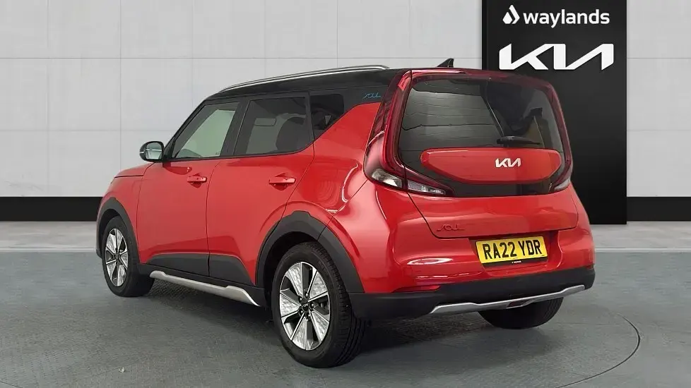 Used Kia Soul 150 kW (204 HP) 2022 Red SUV