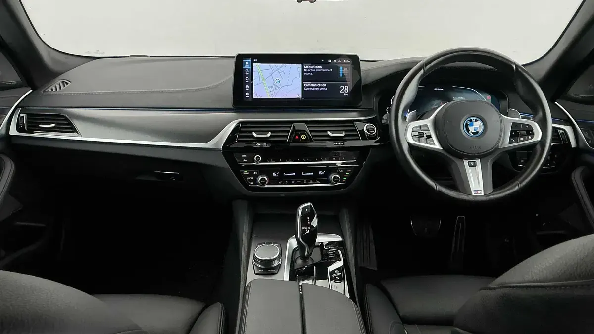 Usado BMW 530e M Sport 288 CV (211 kW) 2023 Azul Familiar