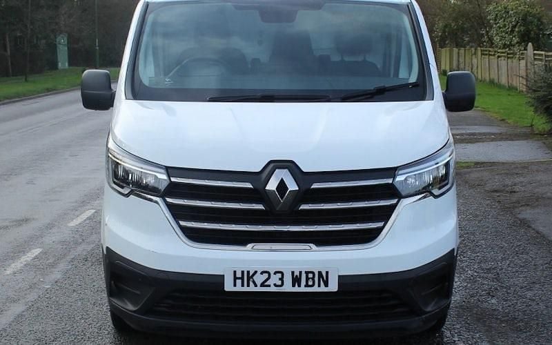 Used Renault Trafic Business 131 HP (96 kW) 2022 White MPV