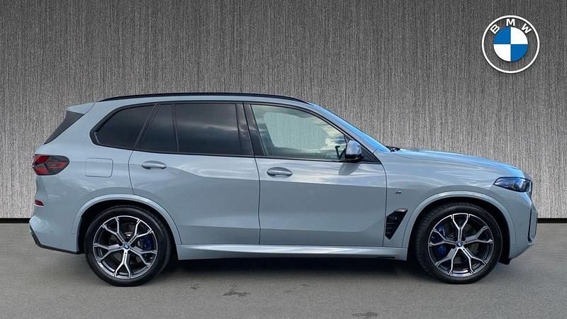 Usado BMW X5 M Sport 482 HP (354 kW) 2024 Cinzento SUV