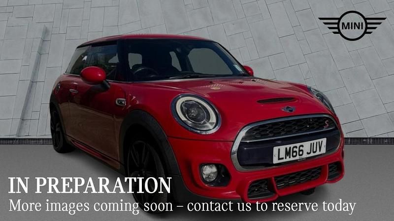 Used Mini Cooper S Hatch 207 HP (152 kW) 2016 Red Hatchback