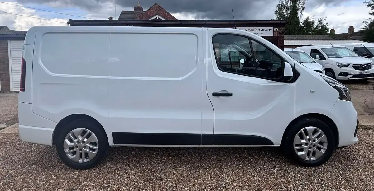Used Renault Trafic 2021 White