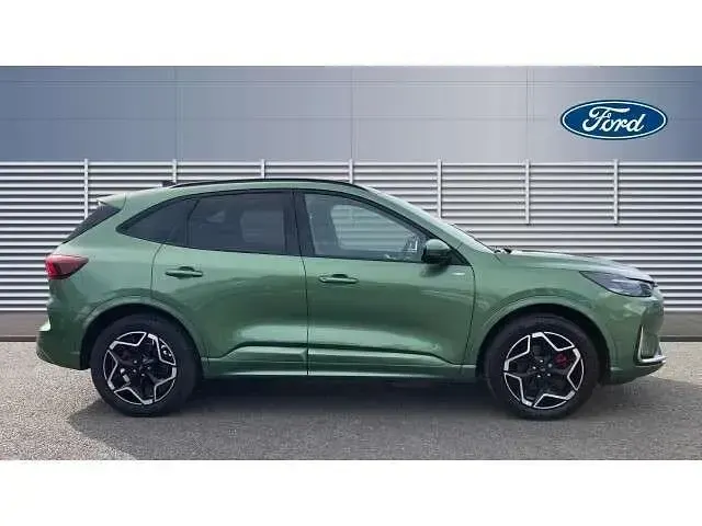 Used Ford Kuga ST-Line X 243 HP (178 kW) 2025 Green SUV