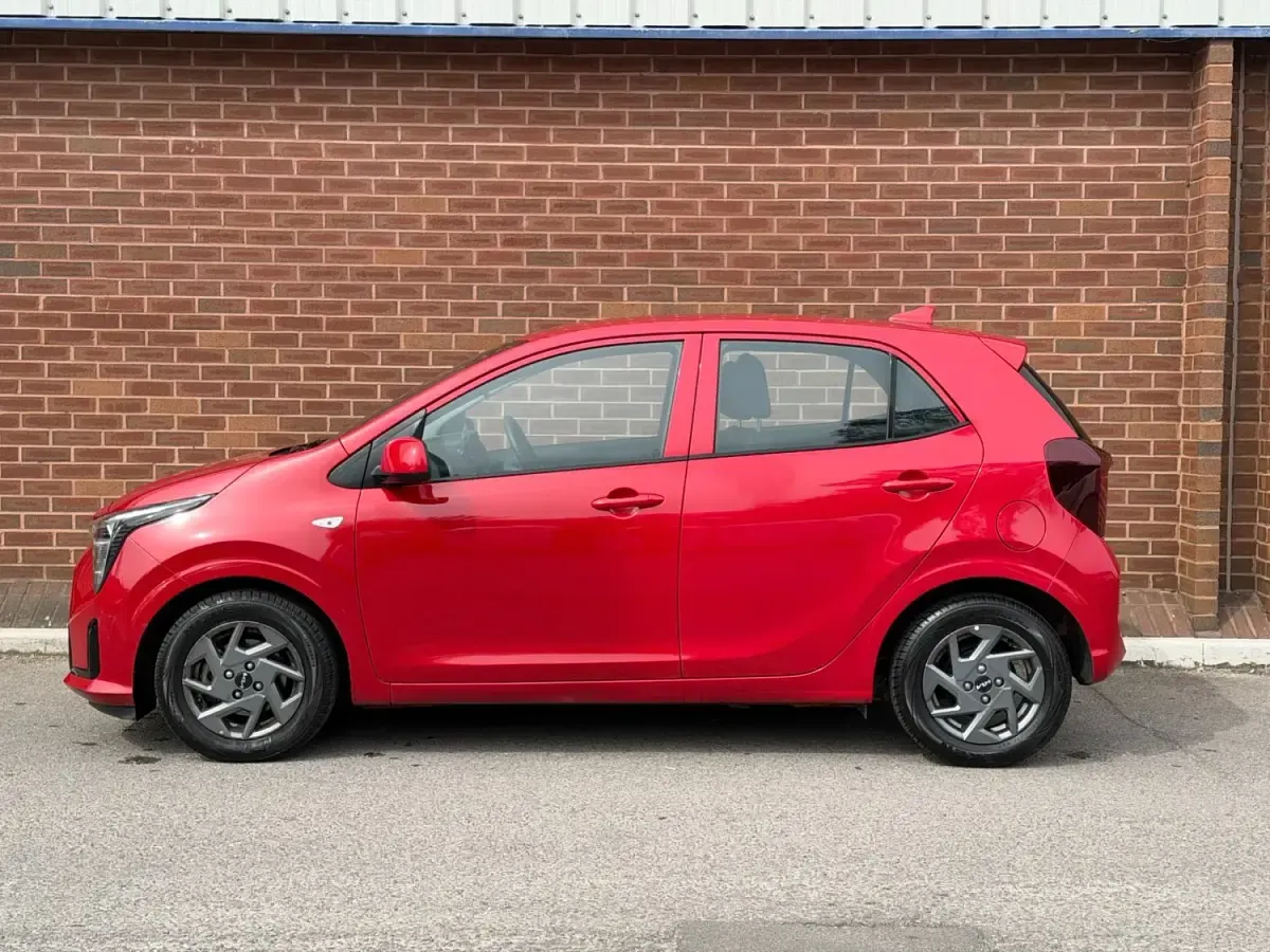 Second-hand Kia Picanto 2025 Roșu Hatchback