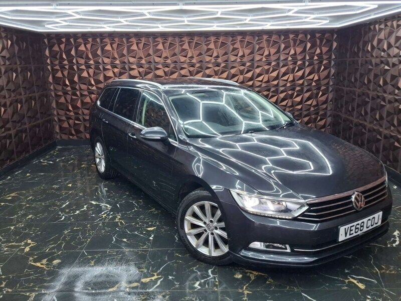 Grey Used 2018 VW Passat Business Estate | £8,349 (Fair price) - Image 1/4