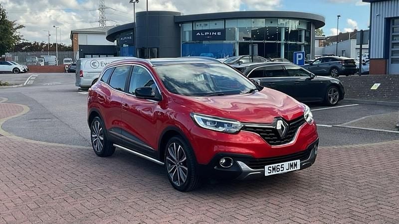 Red Used 2018 Renault Kadjar Signature S SUV | £14,041 (Fair price) - Image 1/1