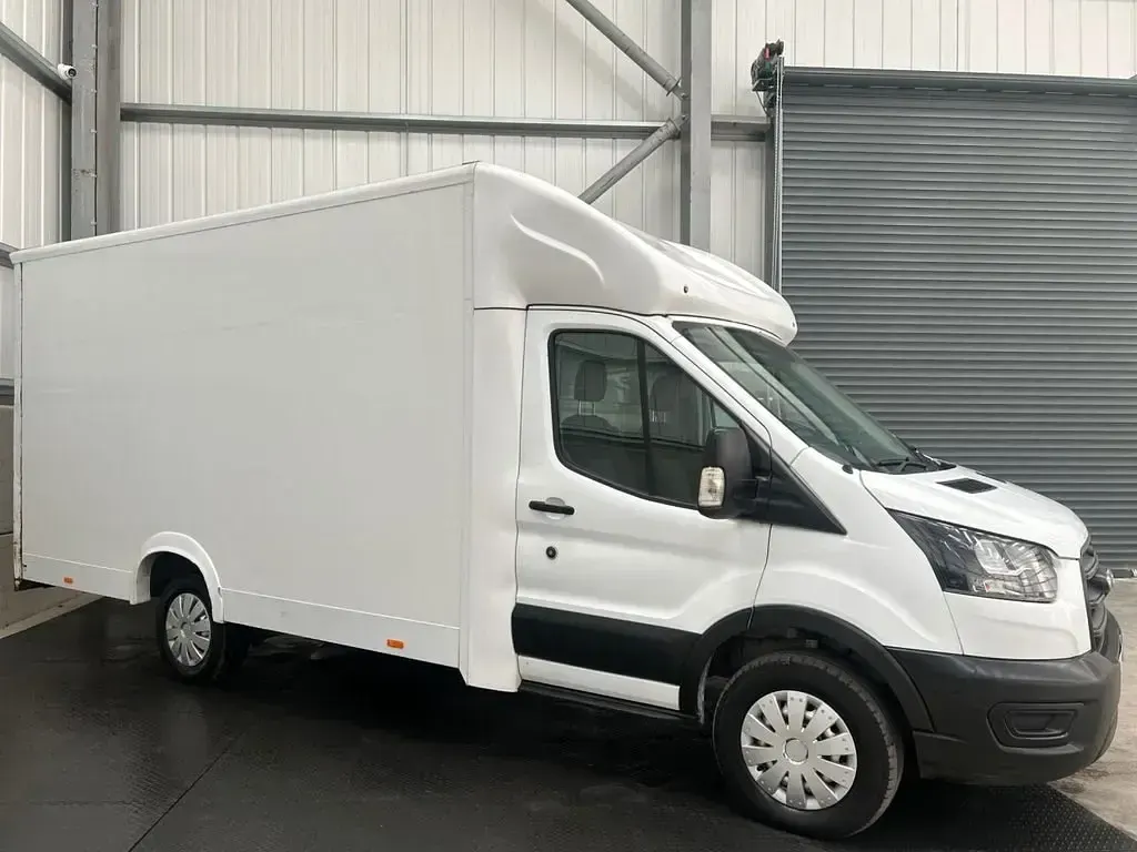 Usado Ford Transit 130 CV (95 kW) 2022 Blanco Descapotable