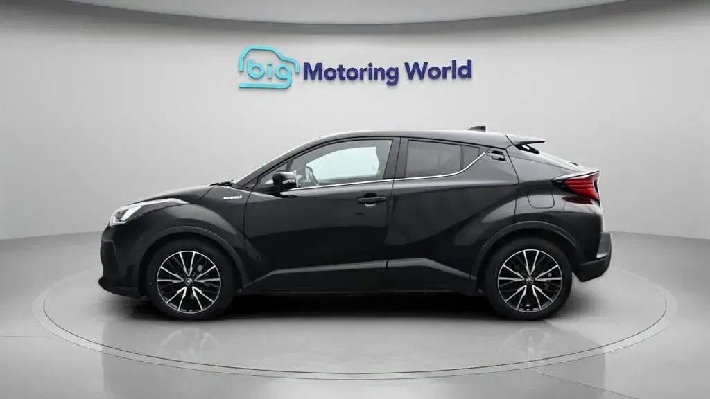 Used Toyota C-HR 184 HP (135 kW) 2020 Black SUV