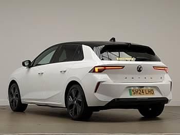 Used Vauxhall Astra 114 kW (156 HP) 2024 White Hatchback