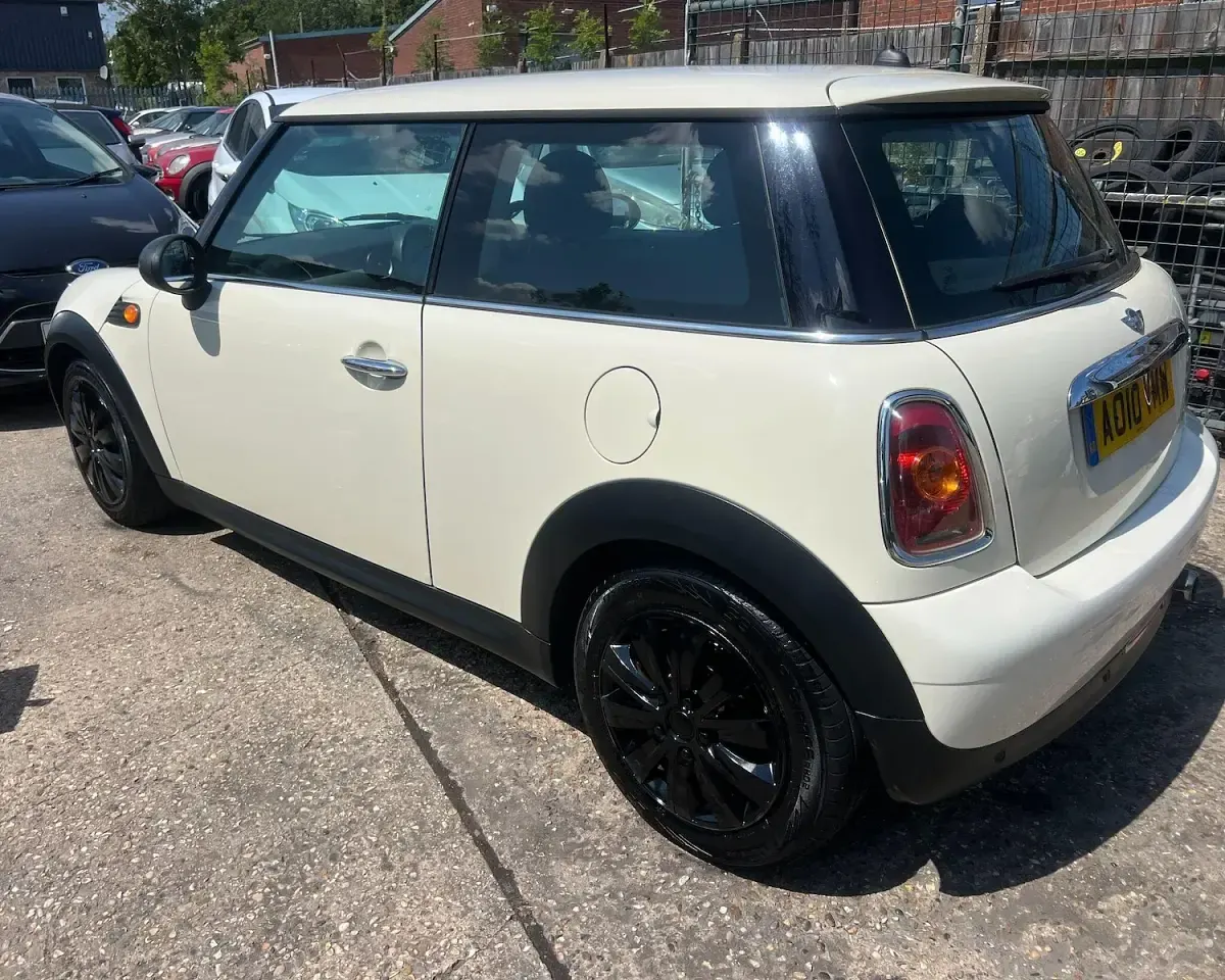 Used Mini ONE Hatch 2008 White Hatchback