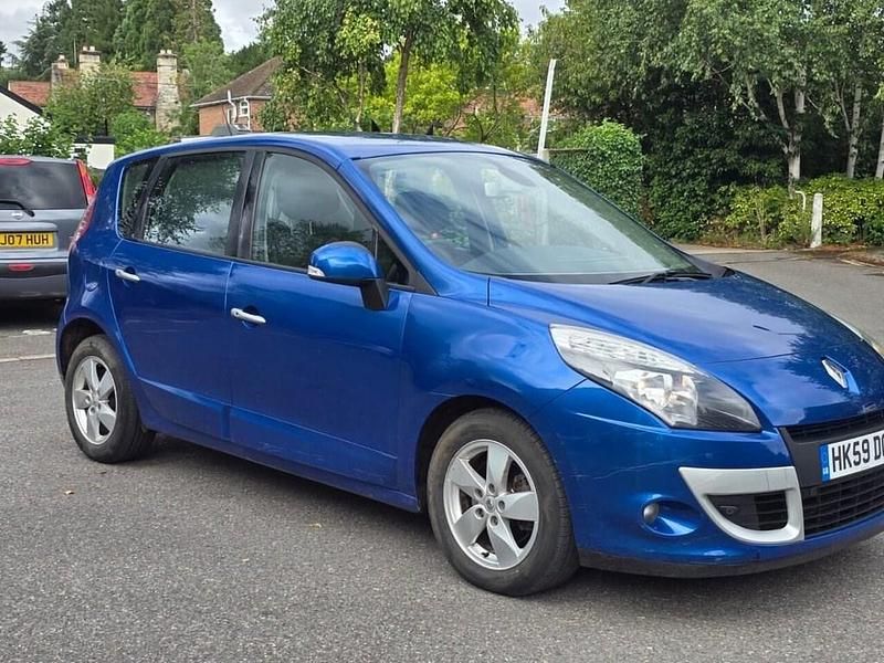 Blue Used 2010 Renault Scénic III Dynamique MPV | £1,799 (Fair price) - Image 1/4