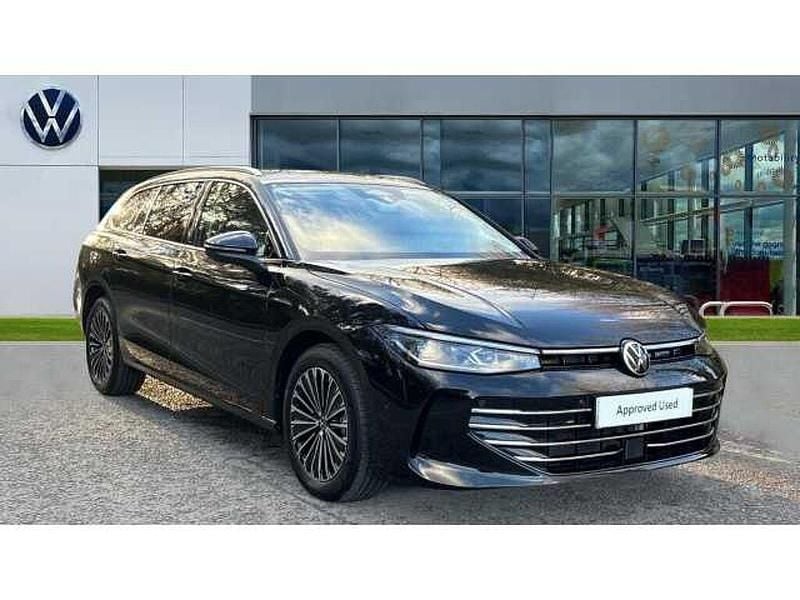 Used VW Passat Elegance 204 HP (150 kW) 2025 Grenadilla black metallic Estate