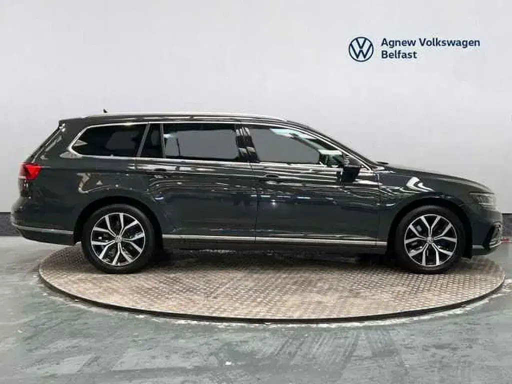 Used VW Passat GTE 218 HP (160 kW) 2020 Grey Estate