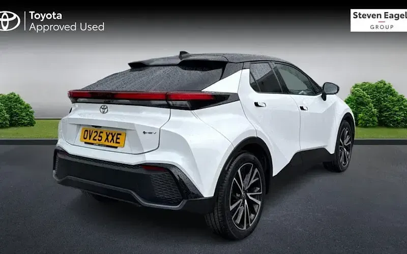 Used Toyota C-HR 140 HP (102 kW) 2025 Black SUV