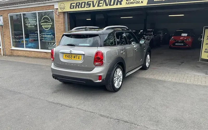 Used Mini Cooper Countryman Exclusive 150 HP (110 kW) 2019 Silver SUV