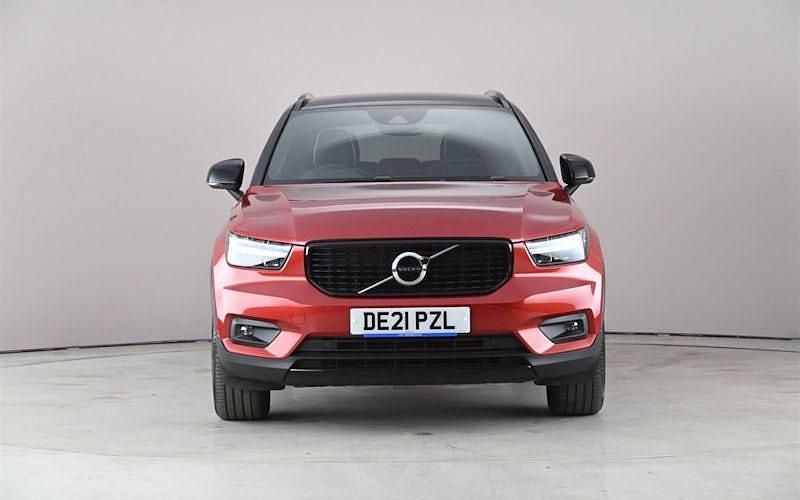 Usado Volvo XC40 R-Design 197 CV (144 kW) 2021 Rojo SUV