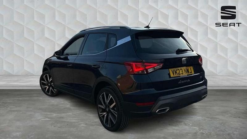 Used Seat Arona FR 108 HP (79 kW) 2023 Blue SUV