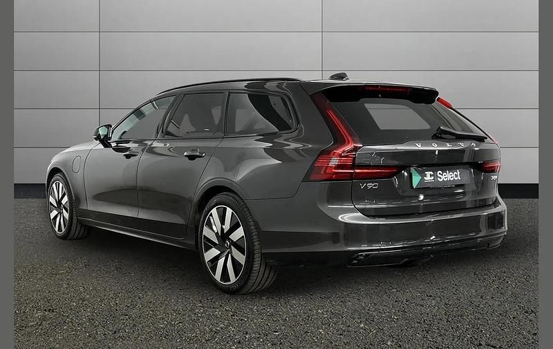 Used Volvo V90 Plus 344 HP (253 kW) 2024 Grey Estate