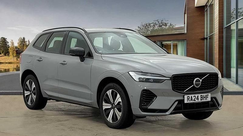 Used 2025 Volvo XC60 Plus SUV | £38,470 (Good price) - Image 1/4